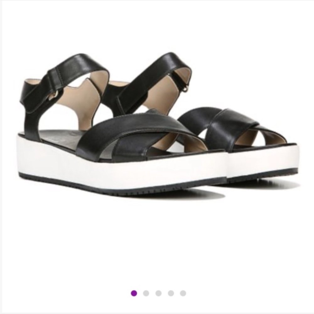 Dr. Scholls platform leather sandals!